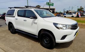 2017 Toyota Hilux SR 4X4 Automatic