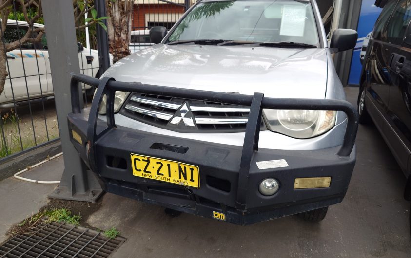 2010 Mitsubishi Triton